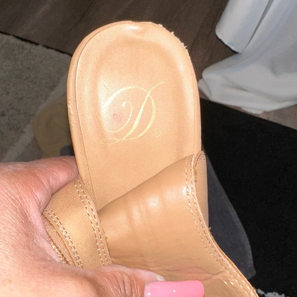 Chunky heel open toe sandals.👡 - Picture 7 of 8